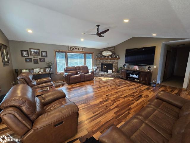 2620 Carbonado Road