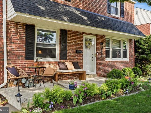 2621 Ashwood Drive