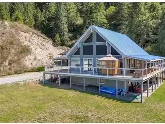 2621 Salmon River Road, Salmon Arm, BC, V1E 3H8 house for sa.