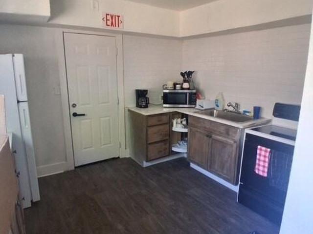2623 East 29th Street 1 Bedroom Apartment for Rent at 2623 E 29th St, Kansas City, MO 64128 Santa Fe