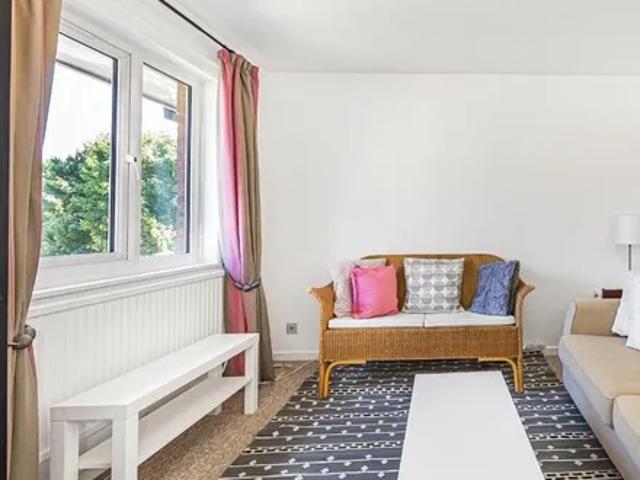 262 270 Mile End Road, London, E1 4GU, United Kingdom | 1 bed duplex for rent #136604825 | Rentberry
