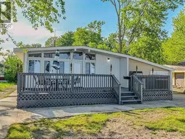 262 Cotterie Park, Leamington, ON, N0P 2P0 house for sale L.