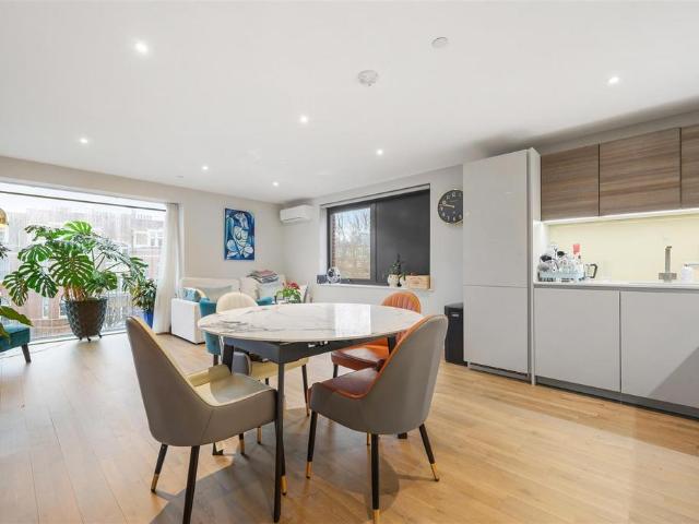 262 Finchley Road, London, NW3 7AU, United Kingdom | 2 bed apartment for rent #139404901 | Rentberry