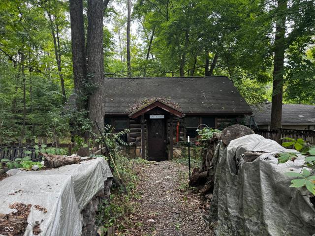 262 Hoover Dr, Nineveh, IN 46164 | MLS #22058