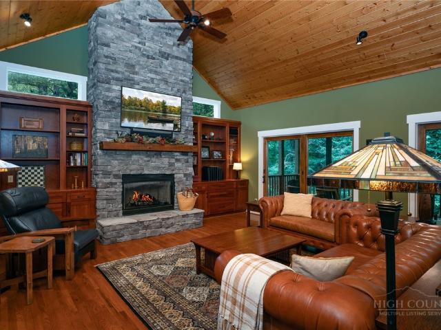 262 High Ridge Lane