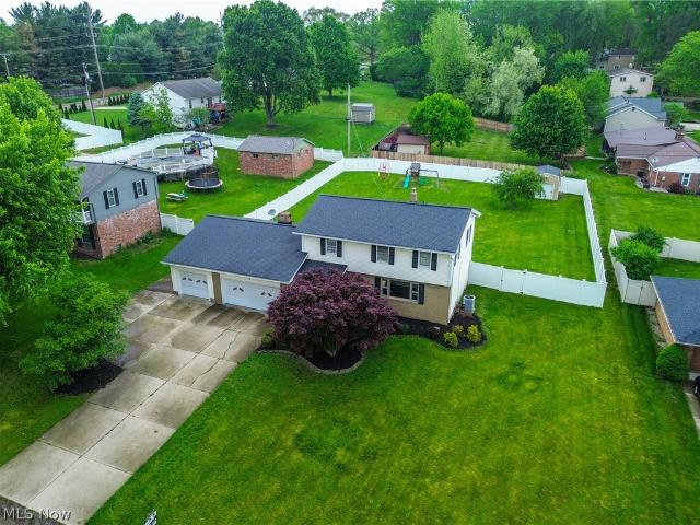 2635 Daffodil Street NE