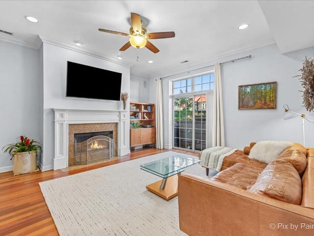2635 W Lawrence Avenue # 1A