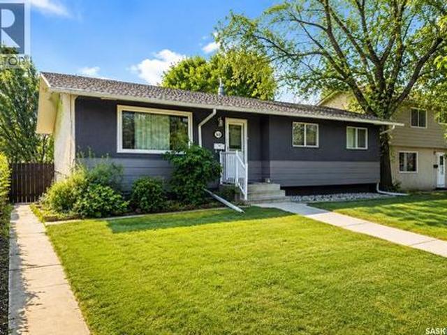 2638 Eastview, Saskatoon, SK, S7J 3G8 house for sale | Listing ID SK045707 | Royal LePage