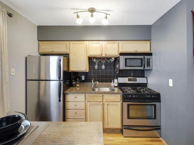 2639 Colfax Avenue S # 104