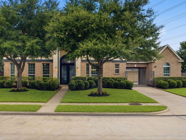 26303 Prairie School Lane