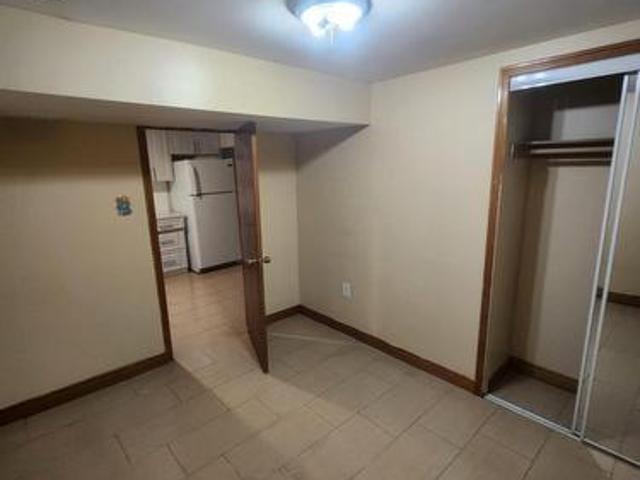 2631 Roblo Road, Mississauga, ON, L5L 1V8 house for lease | Listing ID W13568 | Royal LePage