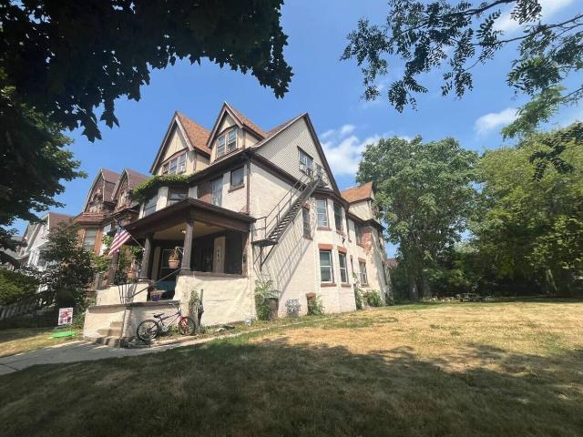 2632 N 2nd St, Unit 2634