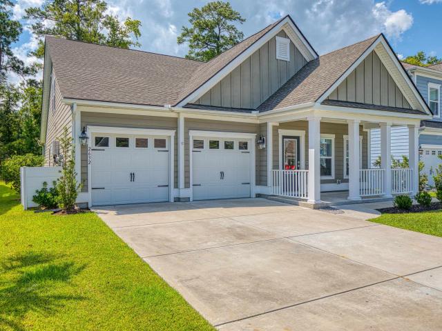 2632 Goldfinch Dr