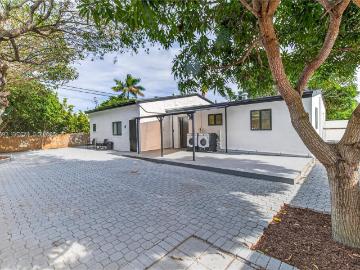 2633 NE 13th Ave, Unit 1, Pompano Beach, FL 33064 | MLS #A11929