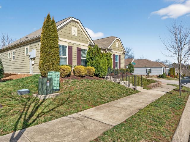 2633 Conti Dr