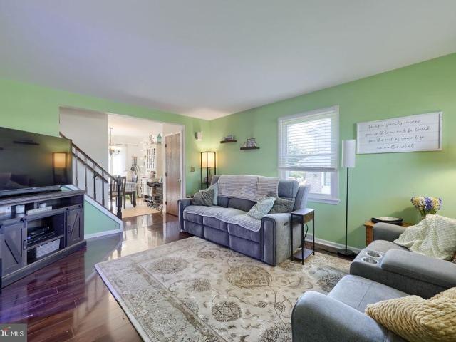 263 Colonial Drive