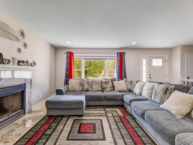 263 E 34th Street