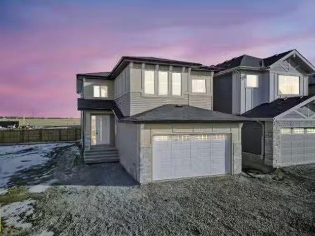 263 Kinniburgh Loop, Chestermere, AB, T1X 3C2 house for sale.