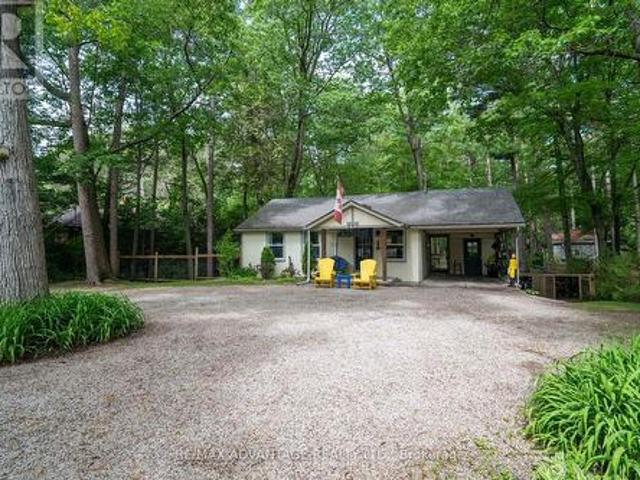 263 Ontario Street S, Lambton Shores Grand Bend, ON, N0M 1T0 house for sale | Listing ID X13677 | Royal LePage