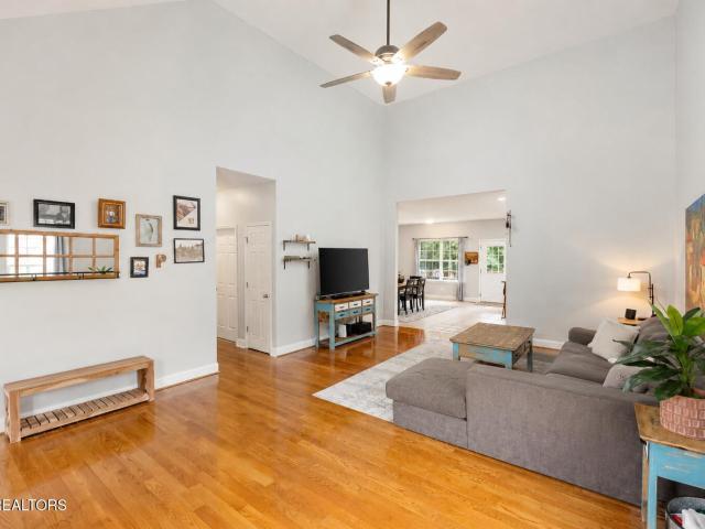 263 Southern Oaks Drive