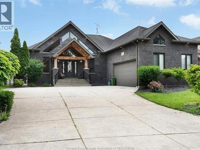 263 Russel Woods Drive, Lakeshore, ON, N8N 4K6 house for sale | Listing ID 26016 | Royal LePage