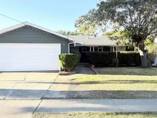 2644 E OLIVERA RD, CONCORD, CA 94519