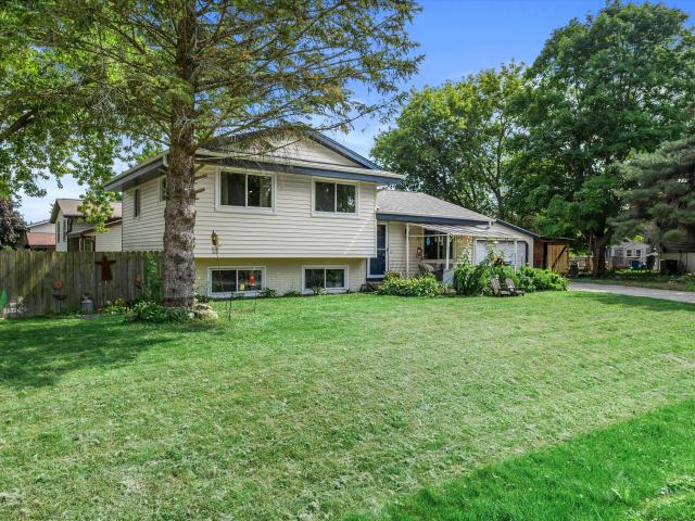 2645 Holly Grove Ct