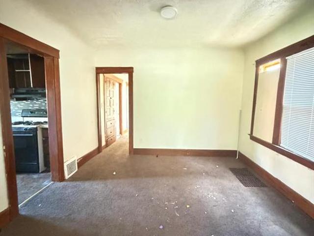2645 W Grand Street
