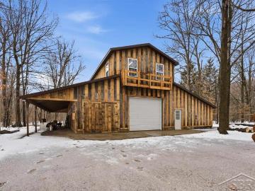 2647 W Huckleberry Road
