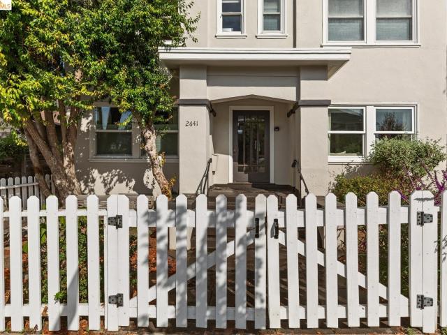 2641 Webster St 1
