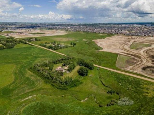 264201 Range Road 12 Sw, Airdrie, AB, T4B 2Z8 house for sale | Listing ID A2302 | Royal LePage