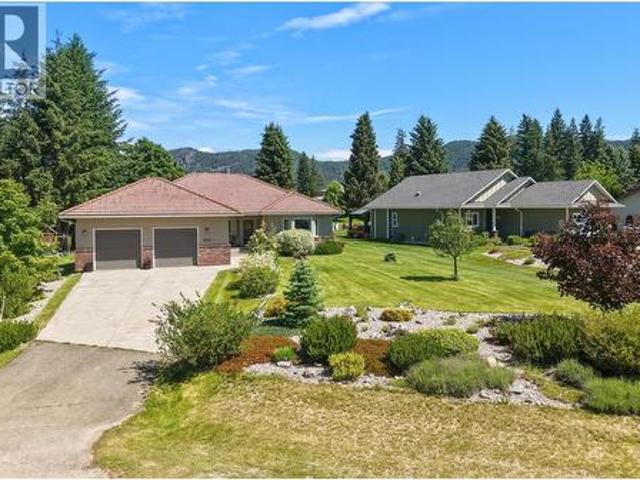 2642 Golf View Place, Blind Bay, BC, V0E 1H2 house for sale | Listing ID 10389 | Royal LePage