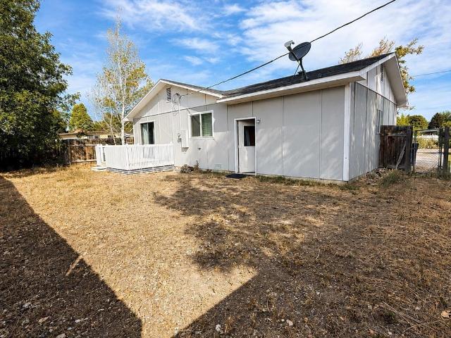 2643 Burton Ave