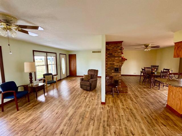 2643 S 850 E Road