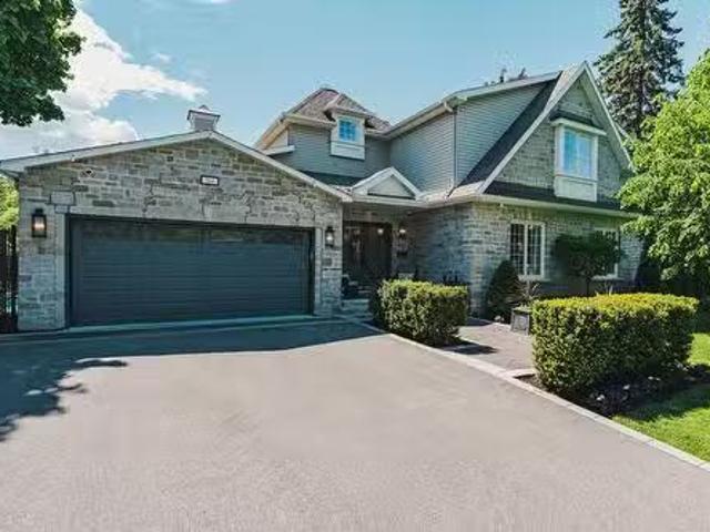 264 Brighton Drive, Beaconsfield, QC, H9W 2L6 house for sale.