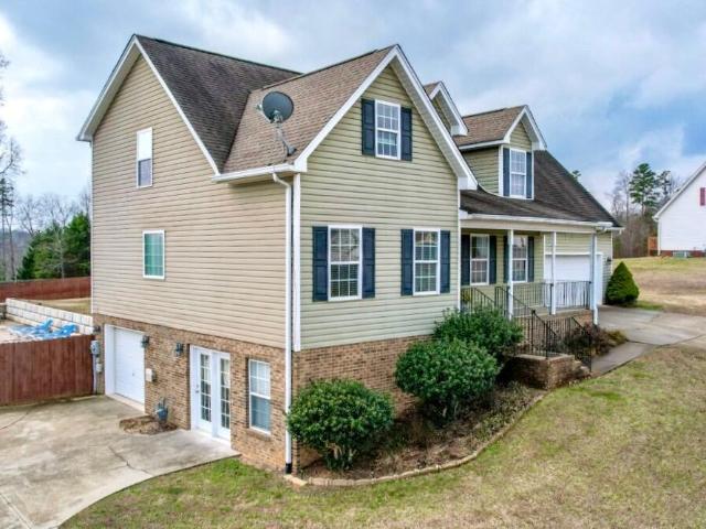 264 Brook Hollow Drive SE