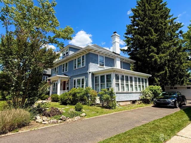 264 Grant Avenue