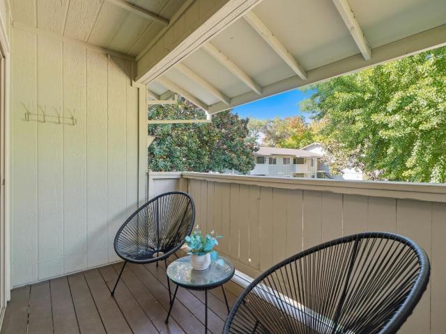 264 N Whisman Road 13