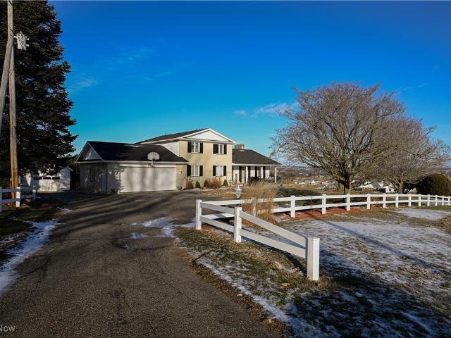 264 Pleasant Valley Road NW