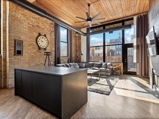 2654 W MEDILL Avenue # 107