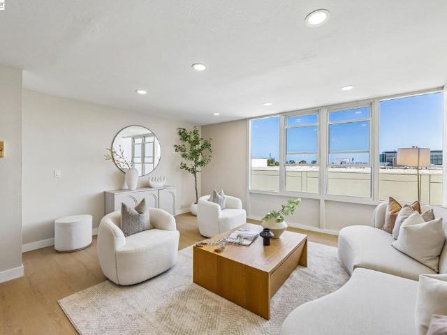 2655 Edison St 204