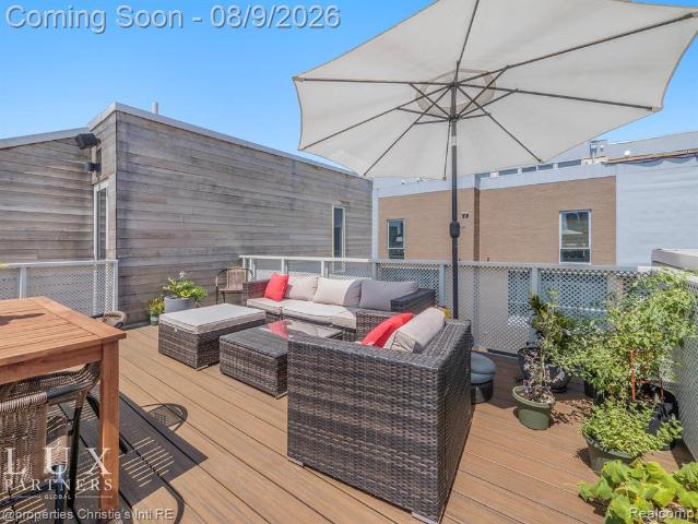 2650 John R Street