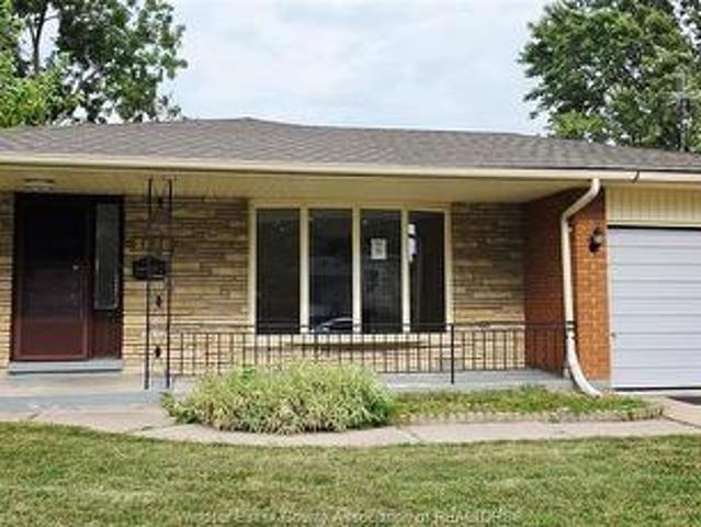2650 Rivard Avenue, Windsor, ON, N8T 2H5 house for sale | Listing ID 26022 | Royal LePage