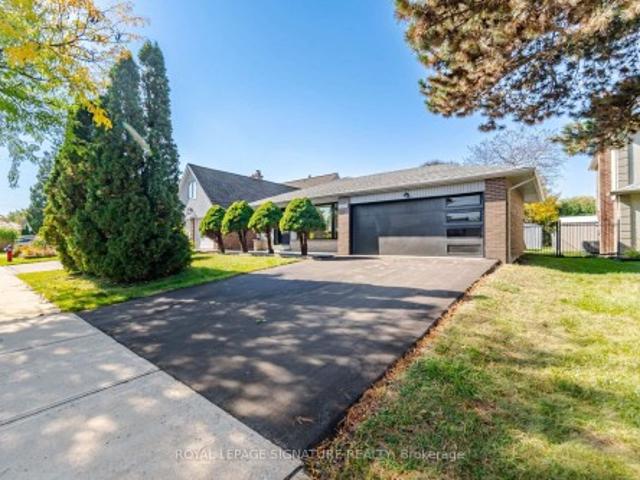 2651 Thorn Lodge Drive, Mississauga, ON, L5K 1L1 house for sale | Listing ID W14081 | Royal LePage