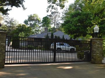 2653 Overhill Circle