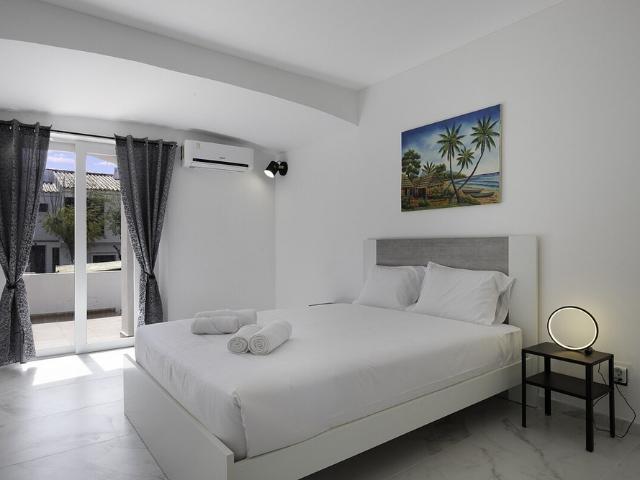 #265 Charming Villa Sam