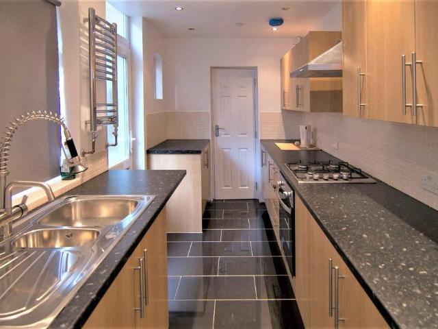 265 Hubert Road, Selly Oak, Birmingham 7 bed terraced house to rent £798 pcm £184 pw