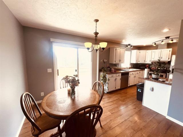 265 W Pearl Road