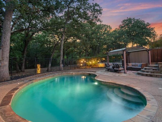 2665 Woodside Drive