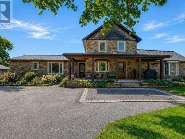 2666 Yorks Corners Road, Ottawa, ON, K0A 1V0 house for sale | Listing ID X13733 | Royal LePage